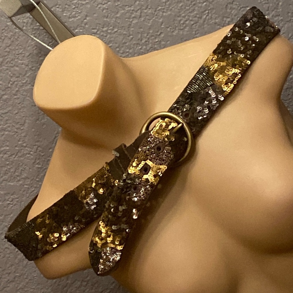 ALLSAINTS - NWOT - belt: brown leather heavy embellished - M